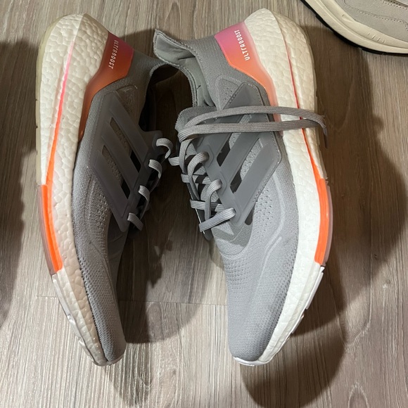 Adidas ultra boost - Picture 2 of 3